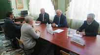 В ТУ Захаровское депутаты провели прием населения
