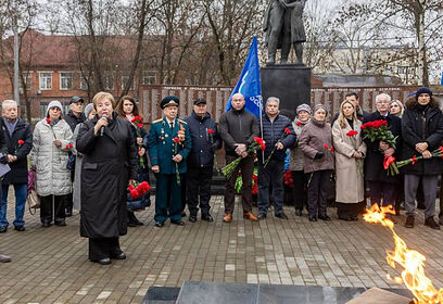 Депутаты почтили 84-ю годовщину начала контрнаступления под Москвой