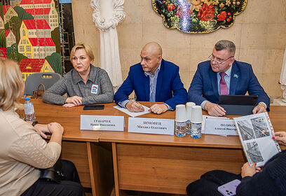 Депутаты округа провели личный прием в поселке Заречье