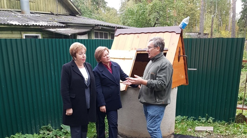 Встреча с жителями в поселке Переделкино, Депутаты помогут провести благоустройство колодца в Переделкино