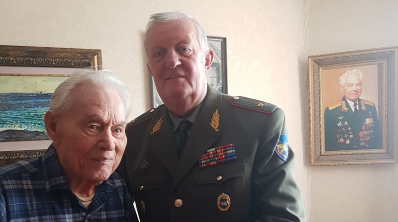 Ветераны, Депутаты поздравили ветеранов с Днем защитника Отечества
