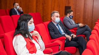 Обсуждение повестки