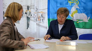 Жители Одинцовского округа обращались с вопросами о поступлении в высшее учебное заведение, строительство детских садов и школ, о помощи в трудоустройстве и др