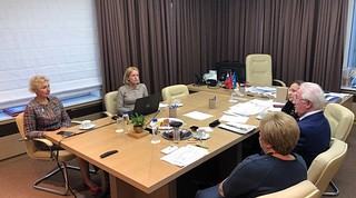 Депутаты приняли участие в совещании по вопросу выплат Почетным гражданам