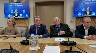Депутаты