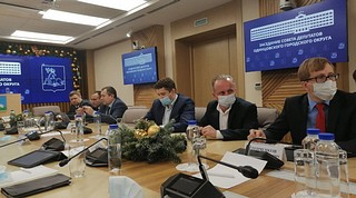 29 декабря состоялось итоговое заседание окружного Совета депутатов, на котором депутаты рассмотрели 16 вопросов