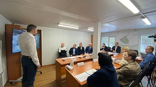 Депутаты проконтролировали ход рекультивации мусорного полигона в Часцах