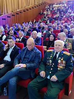 Мероприятие посетили депутат Государственной Думы Денис Майданов, депутаты Московской областной Думы, депутаты Совета депутатов Одинцовского городского округа, руководители региональных ведомств и структурных подразделений, руководители учреждений образования, здравоохранения, культуры, а также представители общественности и жители округа