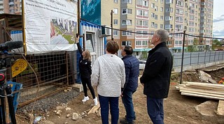 Депутаты проинспектировали ряд объектов в Новой Трехгорке