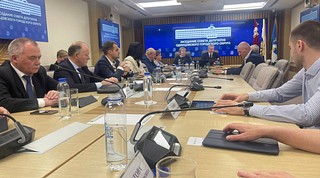 Депутаты приняли в свой состав нового депутата и утвердили депутата на постоянной основе
