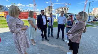 Депутаты вместе с жителями провели совместный обход территории ЖК «Инновация»