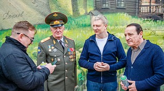 Депутаты совместно с ветеранами округа приняли участие в патриотической акции «Чтобы помнили»
