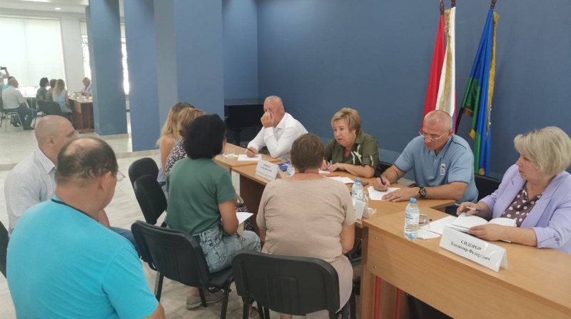 Депутаты обсудили проблемные вопросы с жителями деревни Брехово, Август