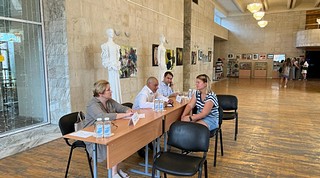 Жители Заречья пообщались с народными избранниками