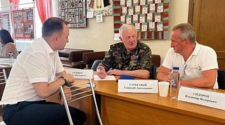В селе Ершово депутаты провели прием населения и обсудили проблемные вопросы на планерке