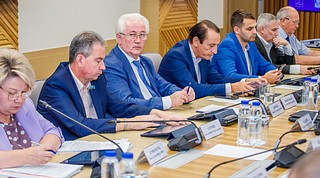 Заседание посетил депутат Московской областной Думы Дмитрий Голубков