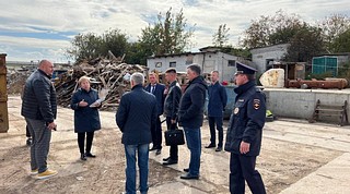 Депутаты осмотрели проблемные места в ТУ Большие Вяземы