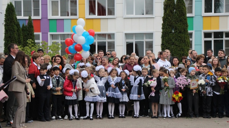 В Одинцовском округе прошли торжественные линейки в честь Дня знаний, В Одинцовском округе прошли торжественные линейки в честь Дня знаний
