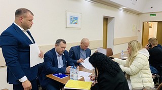 8 ноября депутаты Совета депутатов Одинцовского городского округа Татьяна Одинцова, Александр Гусев, Олег Цуцков и Павел Чамурлиев провели прием населения в п. Барвиха