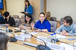 Совещание состоялось под председательством Главы Одинцовского городского округа Андрея Иванова с участием представителей окружной администрации, главного врача Одинцовской областной больницы Андрея Фадеева, заведующих отделениями медицинских учреждений, членами Общественной палаты и жителей