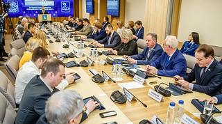 Депутаты заслушали информационное сообщение Главы Одинцовского городского округа Андрея Иванова о наиболее актуальных вопросах развития округа