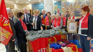 В ходе акции производится сбор обогревающих средств, теплых вещей, средств личной гигиены, продуктов длительного хранения, игрушек, медикаментов и многого другого