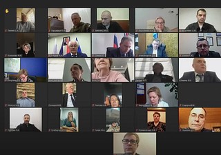 28 марта состоялось внеочередное заседание Совета депутатов Одинцовского городского округа в режиме ВКС под председательством заместителя председателя Совета депутатов Александра Гусева