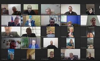28 марта состоялось внеочередное заседание Совета депутатов Одинцовского городского округа в режиме ВКС под председательством заместителя председателя Совета депутатов Александра Гусева