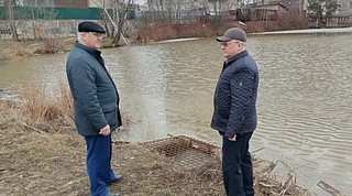С 28 марта заместитель председателя Совета депутатов Александр Гусев совместно с представителями сектора территориальной безопасности, ГО защиты населения и территорий от ЧС Администрации Одинцовского городского округа проинспектировали состояние водоохранных зон и мест массового отдыха вблизи водных объектов