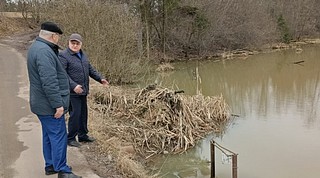 С 28 марта заместитель председателя Совета депутатов Александр Гусев совместно с представителями сектора территориальной безопасности, ГО защиты населения и территорий от ЧС Администрации Одинцовского городского округа проинспектировали состояние водоохранных зон и мест массового отдыха вблизи водных объектов