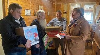 Депутаты поздравили ветеранов Великой Отечественной войны