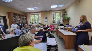 Депутаты отчитываются перед своими избирателями