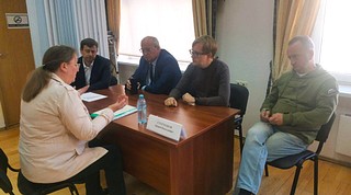 26 сентября депутаты Совета депутатов Одинцовского городского округа провели прием населения по личным вопросам, который прошел в администрации территориального управления Звенигород
