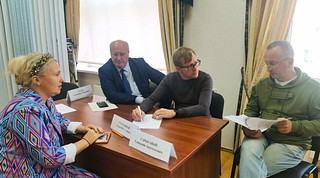 26 сентября депутаты Совета депутатов Одинцовского городского округа провели прием населения по личным вопросам, который прошел в администрации территориального управления Звенигород