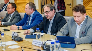 29 сентября в здании окружной Администрации прошло очередное заседание Совета депутатов Одинцовского городского округа. В нем также приняли участие глава Одинцовского городского округа Андрей Иванов и первый заместитель Председателя Московской областной Думы Лариса Лазутина