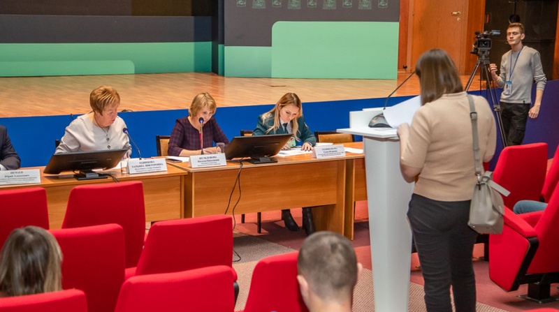 3Татьяна Одинцова провела заседание Межведомственной комиссии по вопросу погашения задолженности по налогам и арендной плате в бюджет