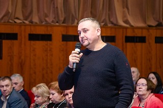 В Одинцовском городском округе стартовали отчеты заместителей Главы муниципалитета. Предварительные итоги 2023 года подводятся во всех ключевых сферах. Первым, 15 ноября, с отчетом по образованию, социальной сфере и здравоохранению перед жителями выступил заместитель главы округа Олег Дмитриев. Участие в мероприятии принимали депутаты Московской областной Думы и окружного Совета, представители общественных и ветеранских организаций, средства массовой информации