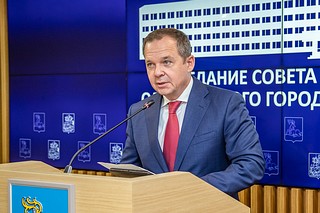 16 августа состоялось заседание Совета депутатов в здании окружной Администрации, на котором депутаты рассмотрели 30 вопросов