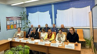 19 ноября депутаты приняли участие в круглом столе по отработке обращений граждан, которые наиболее остро стоят перед жителями города Голицыно. Встречу провел Глава Одинцовского городского округа Андрей Иванов