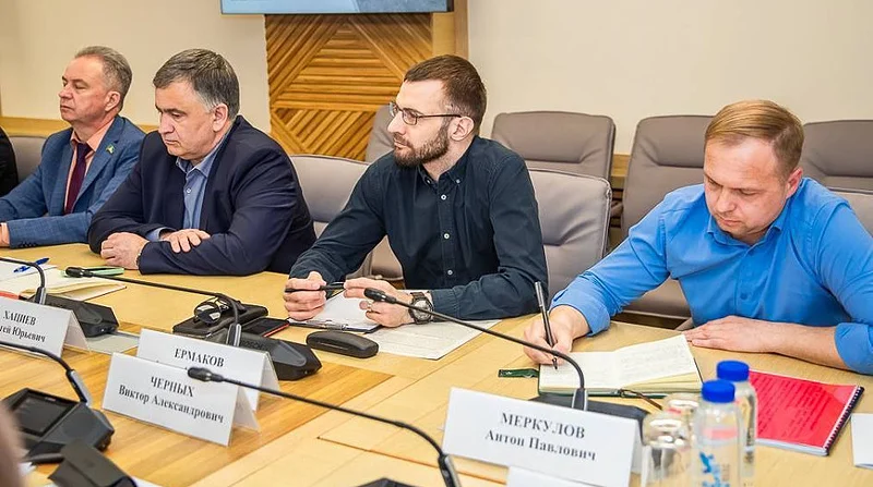 2Депутаты обсудили проблемы жителей ЖК «Высокие Жаворонки»