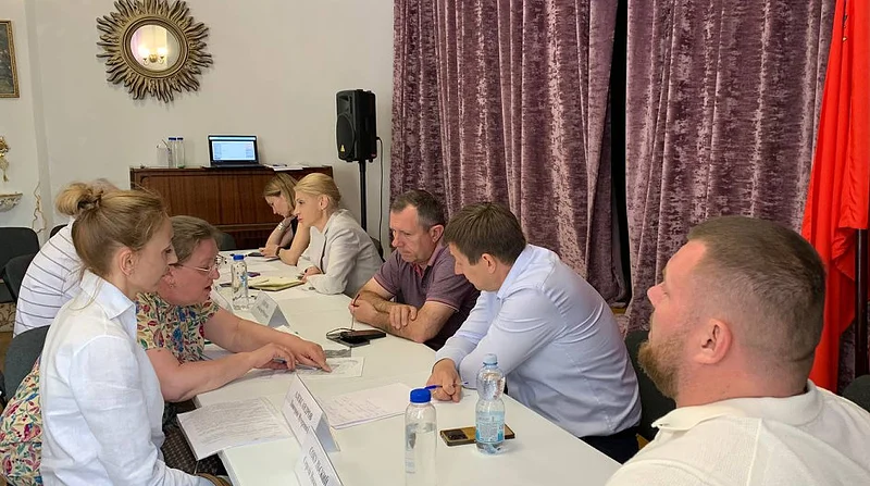 3Депутаты провели прием жителей в ТУ Звенигород
