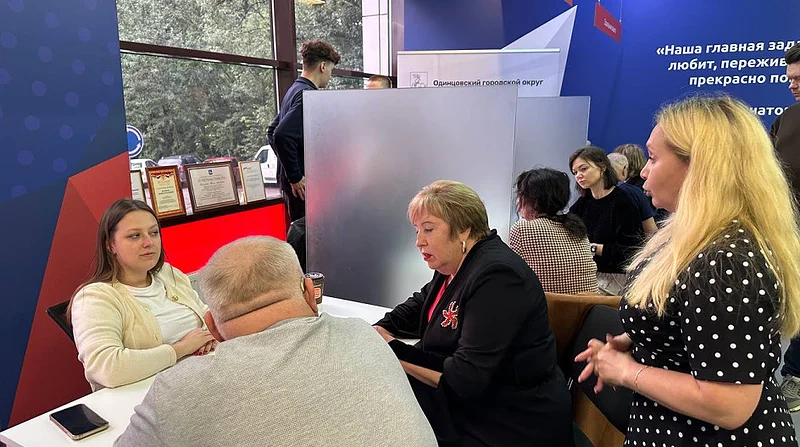 2Депутаты приняли участие в приеме граждан Единого центра бесплатной юридической помощи адвокатской палаты Московской области