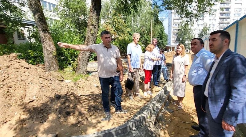 1Депутаты проверяют качество ремонтных работ по благоустройству