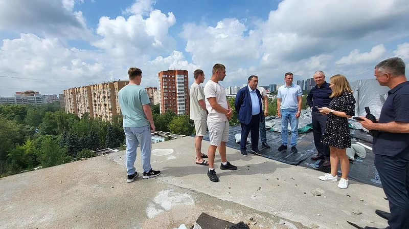4Депутаты проверяют качество ремонтных работ по благоустройству
