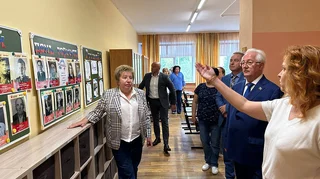22.08.2025 депутаты Совета депутатов Одинцовского городского округа посетили Голицынскую среднюю общеобразовательную школу № 2 в городе Голицыно и Жаворонковскую среднюю общеобразовательную школу в селе Жаворонки